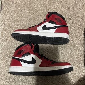 Jordan 1 Men's Red and White Sneakers